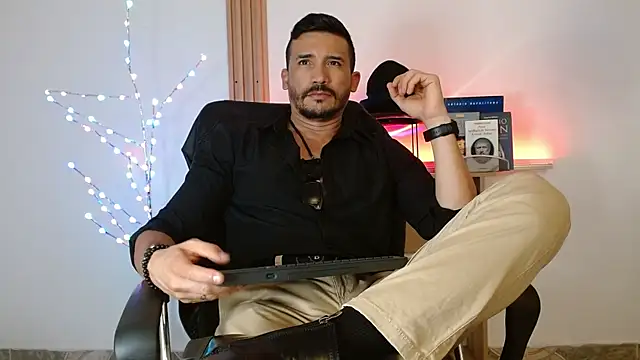 Reiko 85  online show from January 7, 5:29 pm