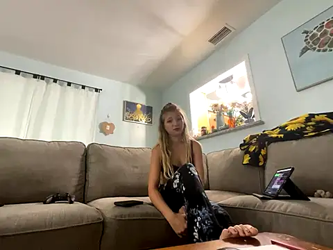 lancehungsandbaby online show from September 17, 8:43 pm