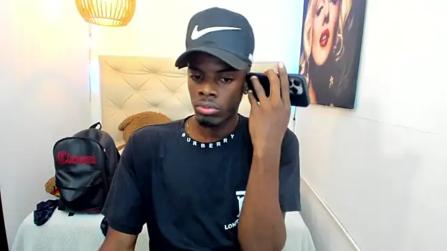 Snapshot of royce_ebony chatting on September 18, 2:46 am royce ebony online show from September 18, 2:46 am