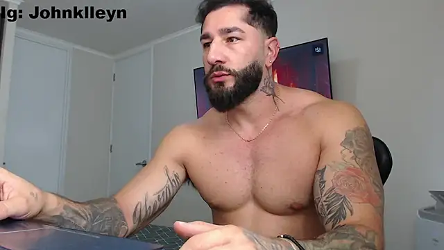 jonhklleyn online show from February 17, 10:19 pm