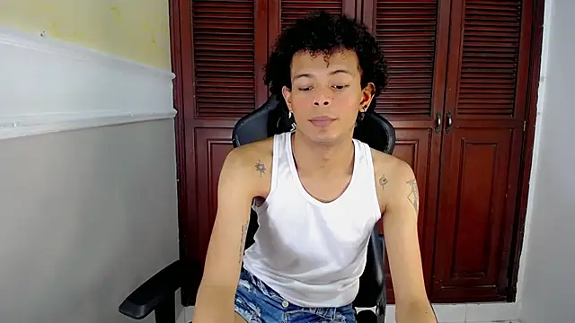 rose Skinny  online show from September 28, 10:30 pm