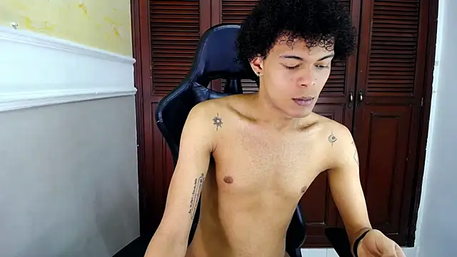 rose Skinny  online show from September 15, 3:46 pm