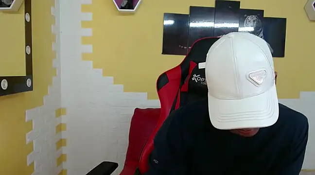 mau elixxx online show from January 12, 2:14 am