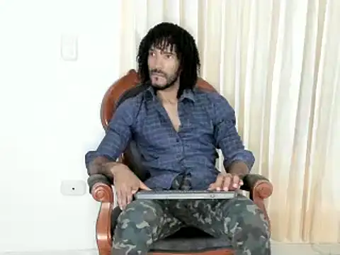 Snapshot of KarlMarley1 chatting on February 20, 6:28 am KarlMarley1 online show from February 20, 6:28 am