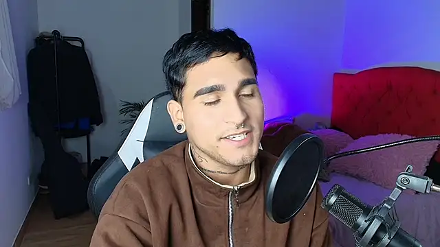 christianwang online show from August 3, 9:37 am