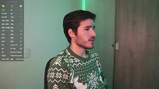 Tony Wylie online show from December 10, 3:08 am