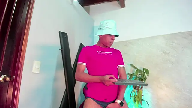 ada-brooke online show from January 8, 3:40 am