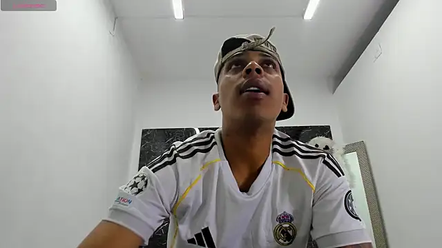 ada-brooke online show from December 14, 1:01 am