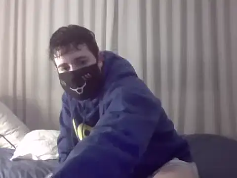 Your femboy24 online show from December 2, 9:37 pm