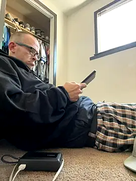 DirkD916 online show from October 19, 6:55 pm