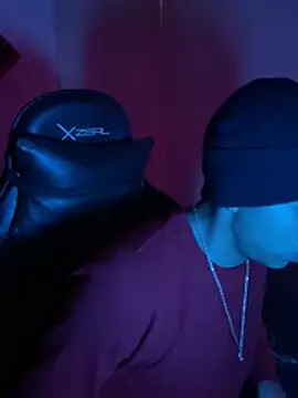 SkinnyHot444 online show from January 9, 2:43 am