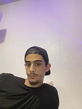 Snapshot of kennylove420 chatting on October 7, 2:26 am kennylove420 online show from October 7, 2:26 am