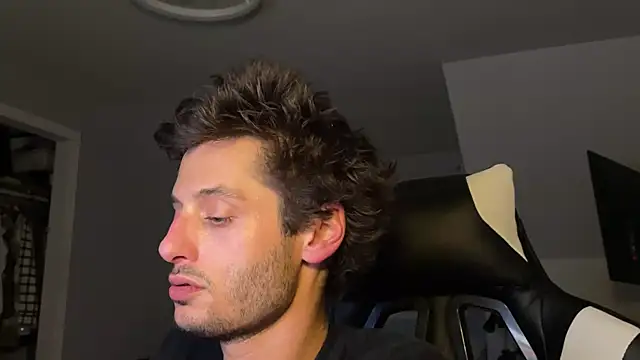 Snapshot of Dylansd chatting on December 24, 9:17 am Dylansd online show from December 24, 9:17 am