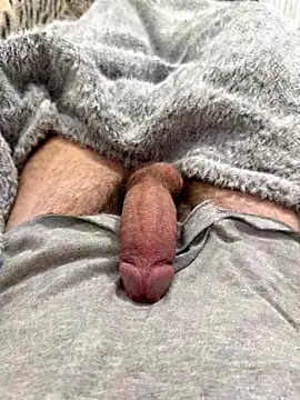 Snapshot of realityyshowww chatting on October 23, 10:35 pm realityyshowww online show from October 23, 10:35 pm