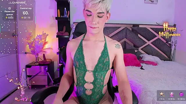 Snapshot of Cherry_zayden_ chatting on October 24, 9:27 pm Cherry zayden  online show from October 24, 9:27 pm