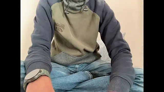 meatycronn online show from December 4, 5:36 am