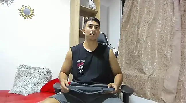 Danni lopez1 online show from December 12, 11:14 pm