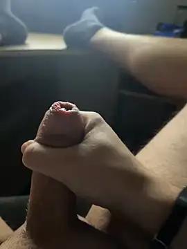 Snapshot of makemecum0 chatting on February 20, 11:10 pm makemecum0 online show from February 20, 11:10 pm