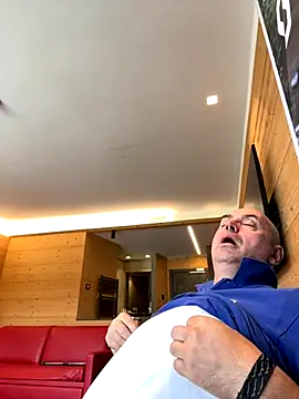 Snapshot of pantomax chatting on September 17, 1:45 pm pantomax online show from September 17, 1:45 pm