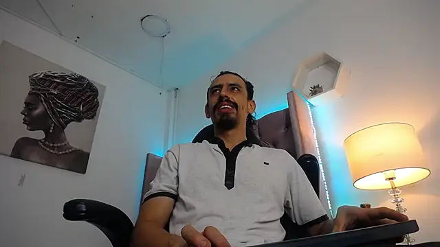 Snapshot of Sr_Magnus_ chatting on September 17, 8:59 am Sr Magnus  online show from September 17, 8:59 am