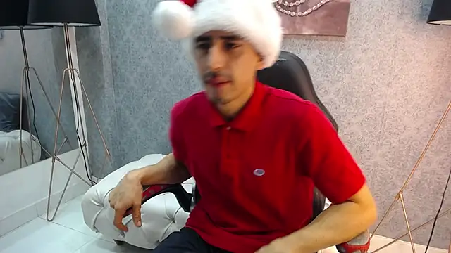 Snapshot of Sr_Magnus_ chatting on December 20, 12:27 pm Sr Magnus  online show from December 20, 12:27 pm