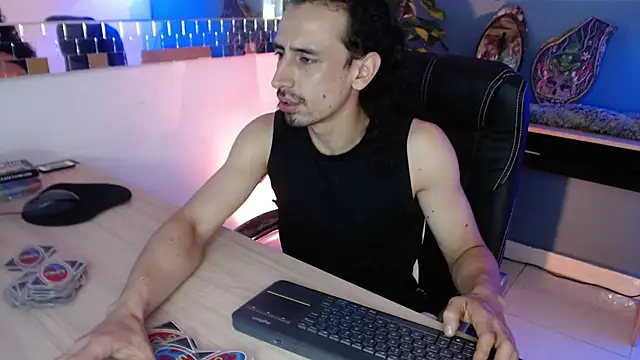 Snapshot of Sr_Magnus_ chatting on March 14, 1:05 am Sr Magnus  online show from March 14, 1:05 am
