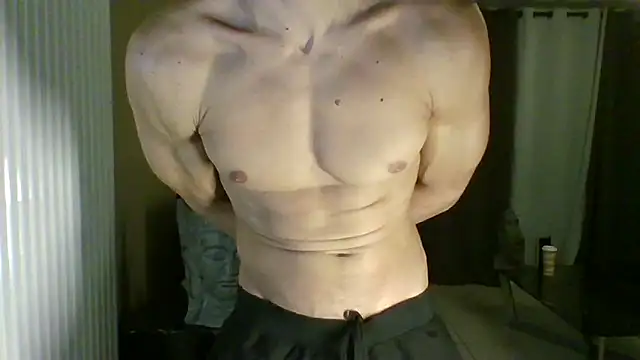 Snapshot of ApollonFit_x69 chatting on March 4, 9:00 pm ApollonFit x69 online show from March 4, 9:00 pm