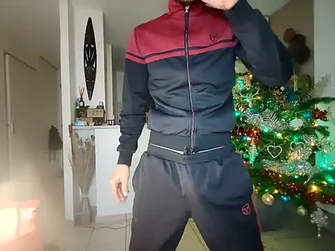 Snapshot of ApollonFit_x69 chatting on December 8, 4:28 pm ApollonFit x69 online show from December 8, 4:28 pm