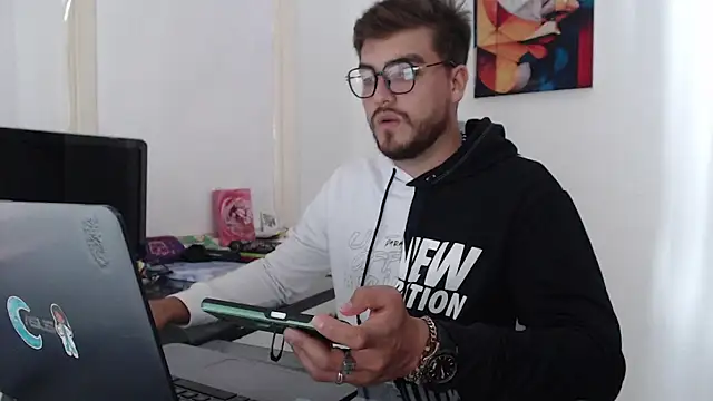 Dylanwish online show from December 9, 3:56 pm