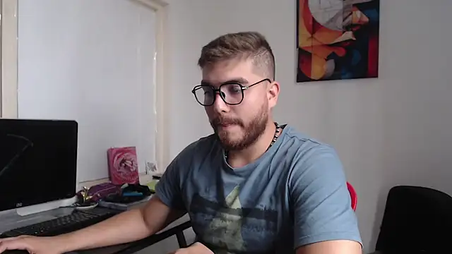 Dylanwish online show from February 8, 8:10 pm