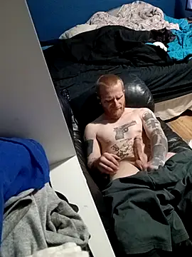 Snapshot of GINGERHEADMAN chatting on March 22, 7:36 am GINGERHEADMAN online show from March 22, 7:36 am