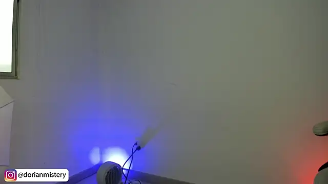 Dorianmistery2322  online show from April 7, 10:54 pm