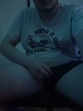 Lilian 701 online show from April 19, 9:06 pm