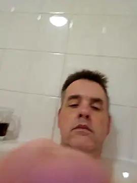 Hectorthyssen1 online show from March 4, 8:05 pm