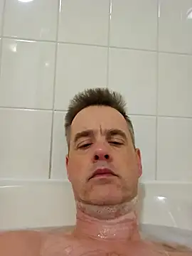 Hectorthyssen1 online show from January 10, 8:15 pm