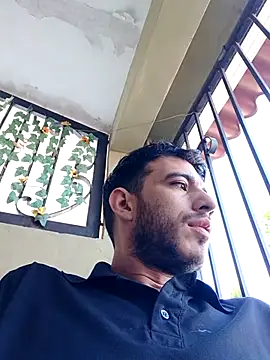 jhonyhot9292 online show from October 17, 3:38 pm