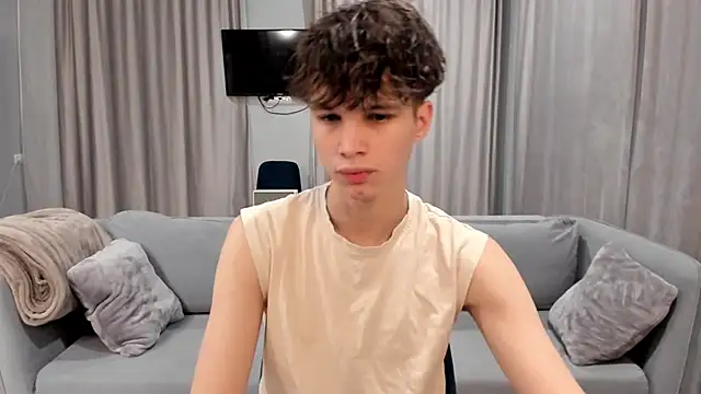 Im Shine Guy online show from December 22, 7:52 pm