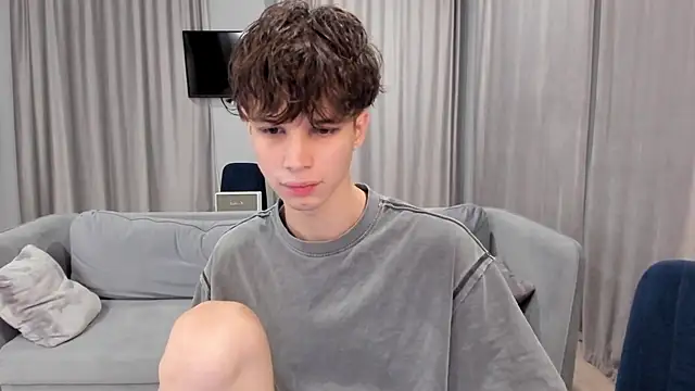 Im Shine Guy online show from December 18, 7:30 pm