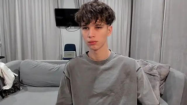 Im Shine Guy online show from December 11, 7:21 pm