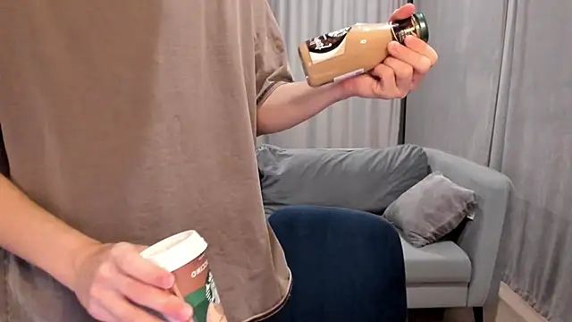 Im Shine Guy online show from December 8, 8:04 pm