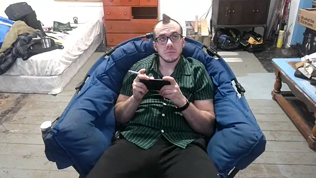 ScubaStevex online show from March 12, 2:31 am