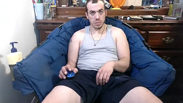 ScubaStevex online show from February 11, 2:02 pm