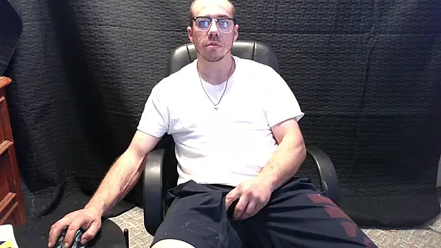 ScubaStevex online show from November 24, 6:42 pm