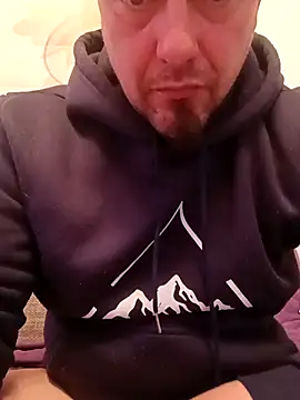 ich411983 online show from January 15, 7:12 am