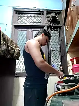 Snapshot of sailord chatting on December 5, 5:51 pm sailord online show from December 5, 5:51 pm