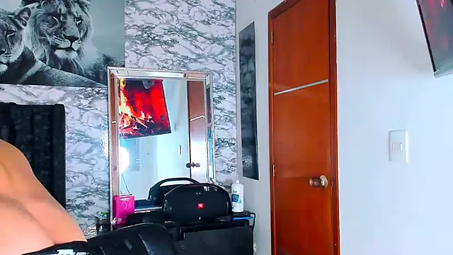 Snapshot of Owen_Muzcle chatting on February 27, 3:14 am Owen Muzcle online show from February 27, 3:14 am