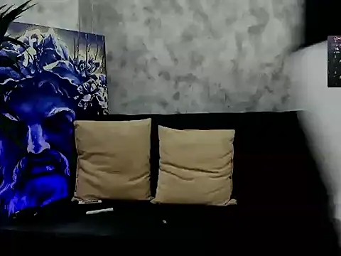 boyc022  online show from November 15, 3:52 am