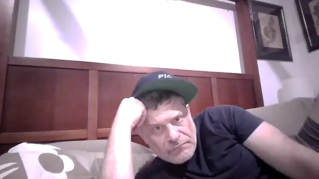 Snapshot of LARawAlways2 chatting on October 3, 7:24 am LARawAlways2 online show from October 3, 7:24 am