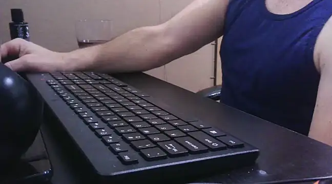 Snapshot of LARawAlways2 chatting on February 1, 6:40 pm LARawAlways2 online show from February 1, 6:40 pm