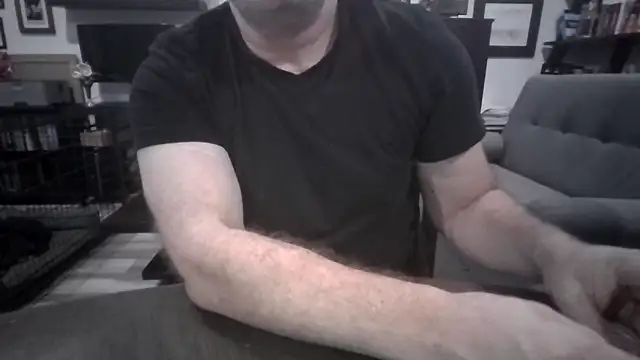 Snapshot of LARawAlways2 chatting on October 9, 8:19 am LARawAlways2 online show from October 9, 8:19 am